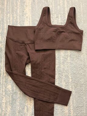 Textured Joy Lab Leggings and Bra Set